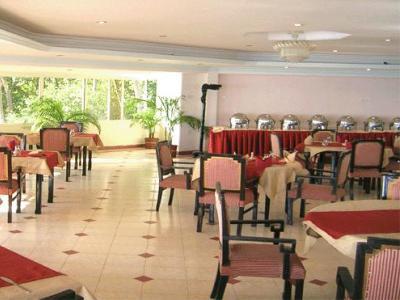 Dolphin Bay Hotel Goa Bagian luar foto